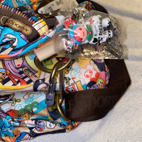 Rare OG NWT Lesportsac Toki Doki over the shoulder duffel bag w/ bearbrick charm - Picture 3 of 8